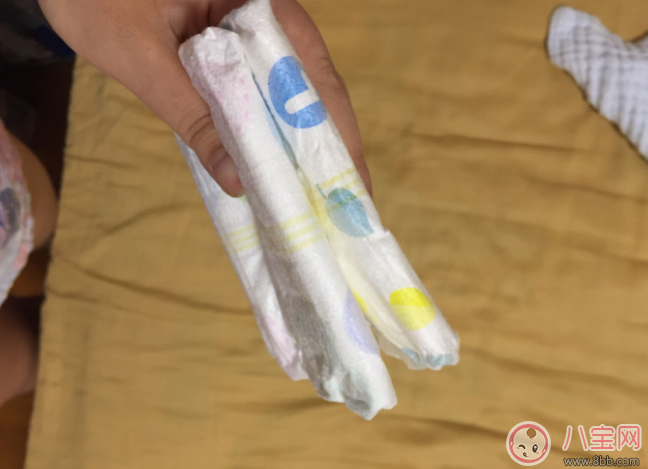 妮飄紙尿褲和花王紙尿褲哪個好 妮飄紙尿褲對比圖文測評 妮飄紙尿褲和花王紙尿褲哪個好 妮飄紙尿褲對比圖文測評