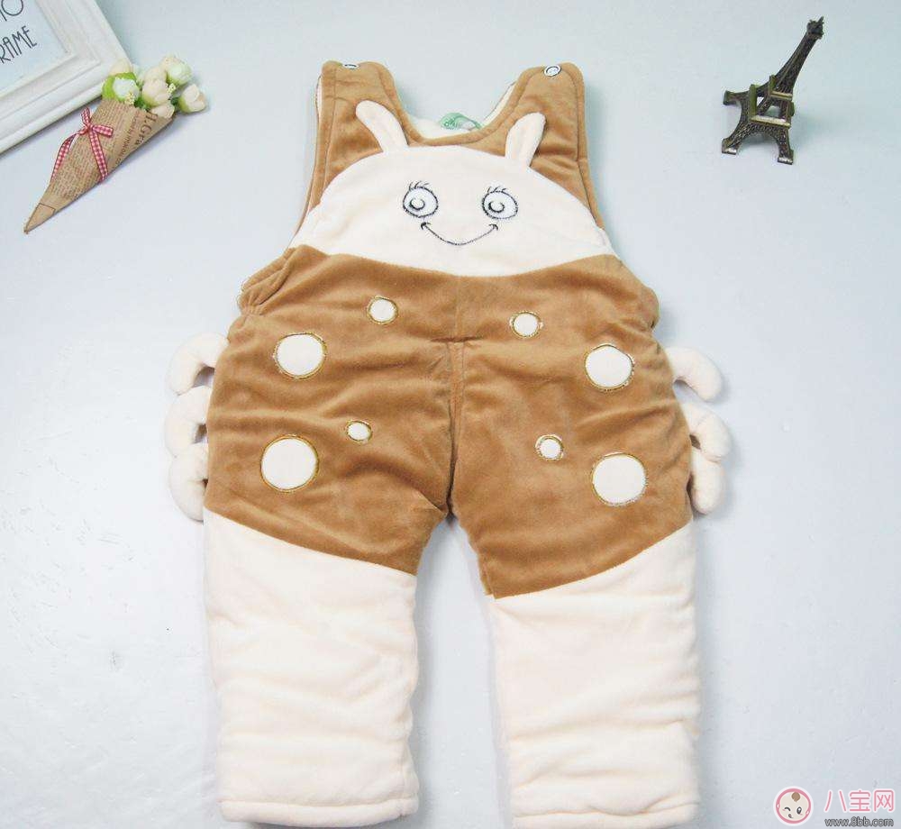 怎么給嬰幼兒挑選衣服 冬季如何給寶寶穿衣 怎么給嬰幼兒挑選衣服 冬季如何給寶寶穿衣