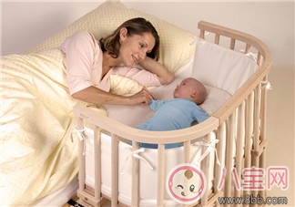 寶寶床怎么保證安全 嬰兒床挑選硬床墊比較好嗎 寶寶床怎么保證安全 嬰兒床挑選硬床墊比較好嗎