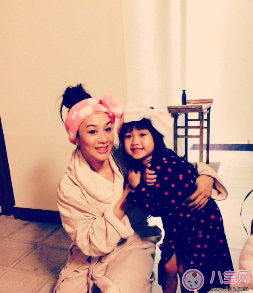 鐘麗緹改嫁女兒改姓張是可以的嗎 改嫁后可以給孩子改姓嗎