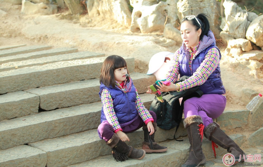 鐘麗緹改嫁女兒改姓張是可以的嗎 改嫁后可以給孩子改姓嗎