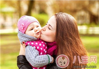 寶寶1歲后還可以吃母乳嗎 寶寶1歲后母乳喂養怎么調整