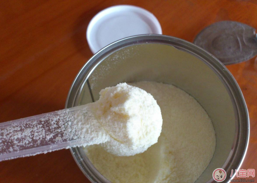 給孩子沖奶哪些水不能用 給孩子沖奶注意事項