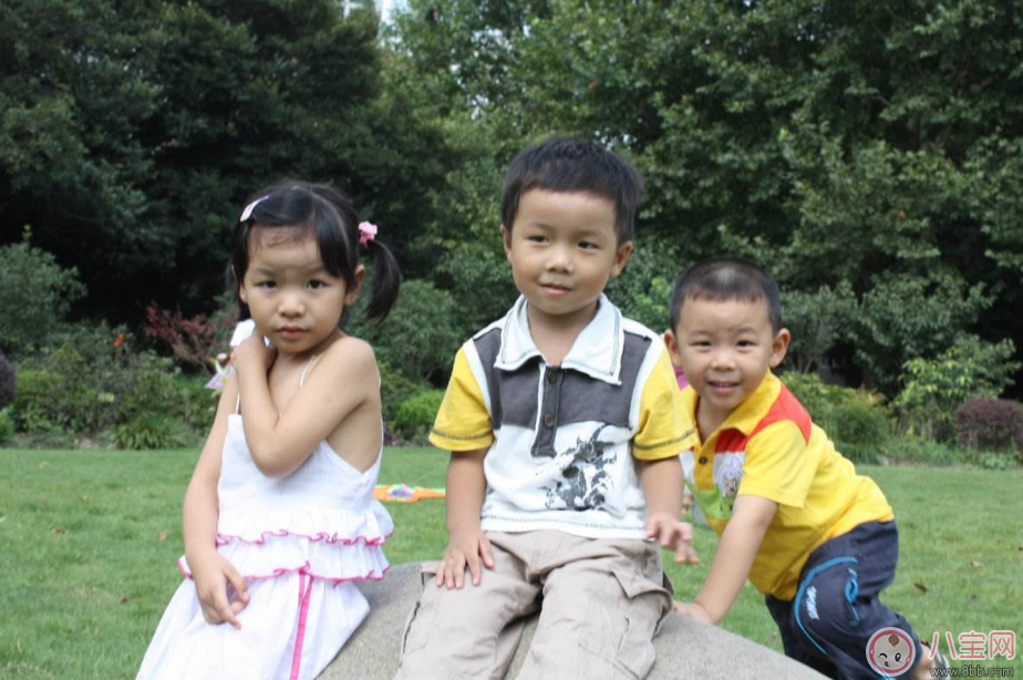 孩子內(nèi)向會不會交不到朋友 如何培養(yǎng)孩子的社交能力