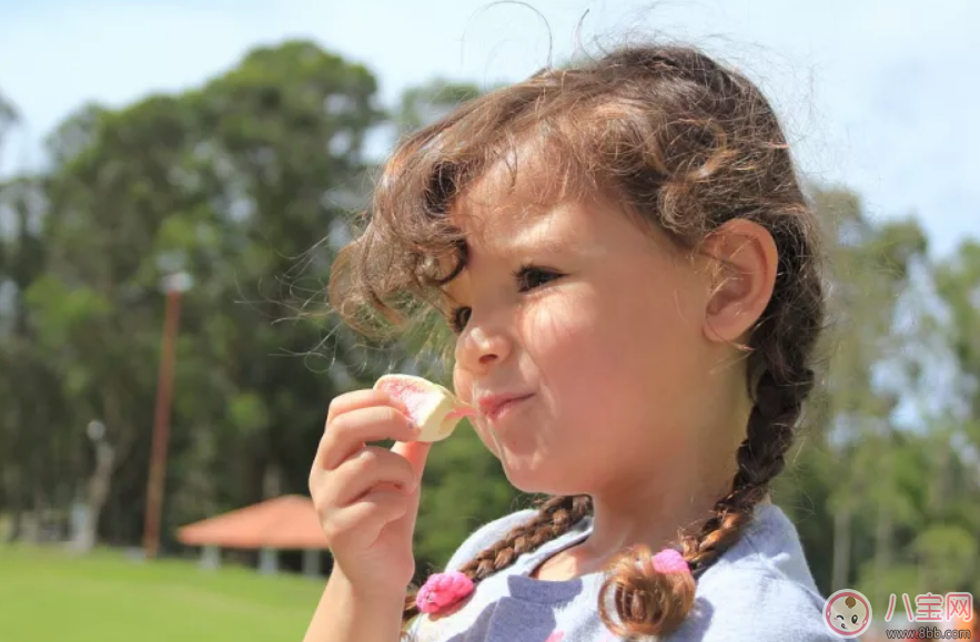 冬天如何給孩子準備營養快捷的早餐 哪些食物冬天寶寶不能吃