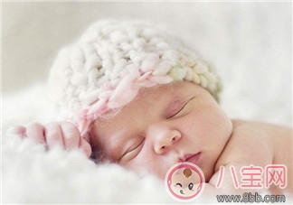 寶寶睡覺愛打鼾正常嗎 改善寶寶打鼾怎么做