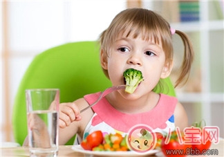 一歲寶寶冬季應該吃什么 適合一歲寶寶冬季輔食有哪些 一歲寶寶冬季應該吃什么 適合一歲寶寶冬季輔食有哪些