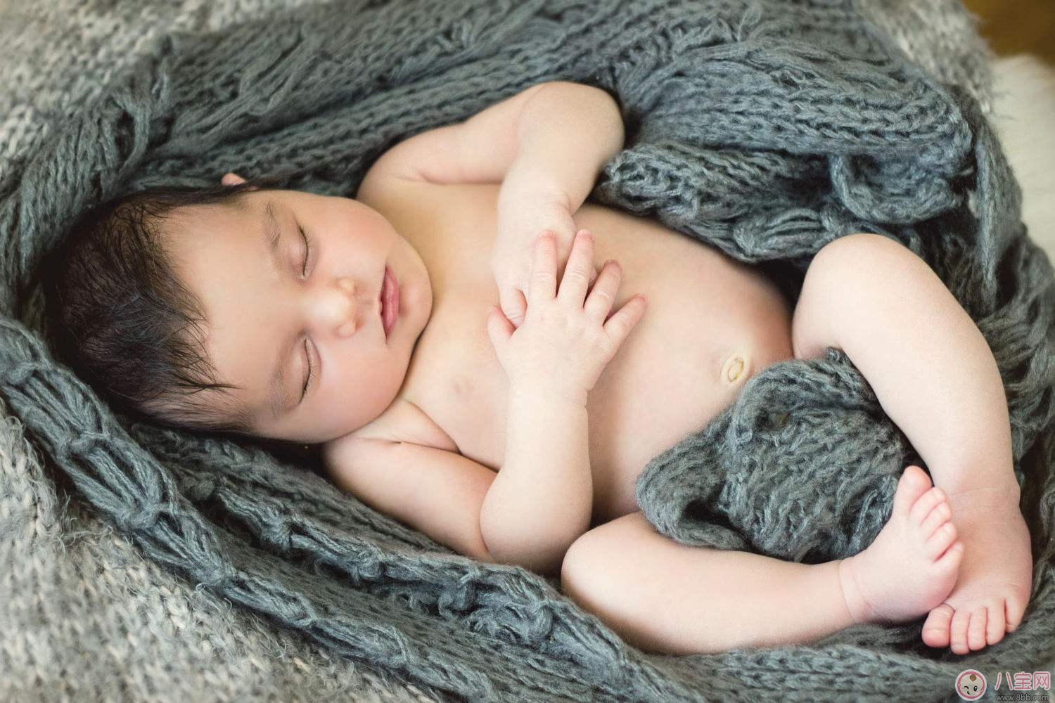 冬季寶寶應該午睡嗎 寶寶白天睡覺怎么保證安全