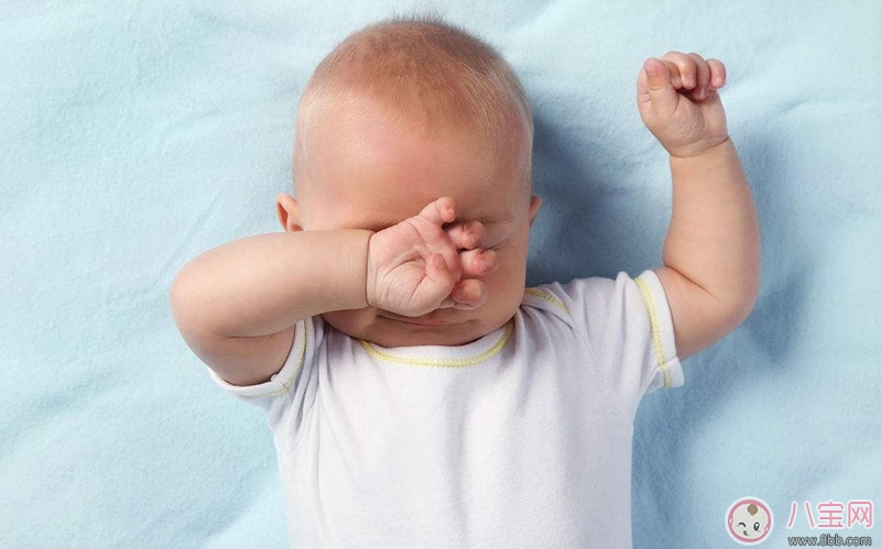 為什么寶寶總愛(ài)揉眼睛 寶寶揉眼睛長(zhǎng)眼屎怎么辦