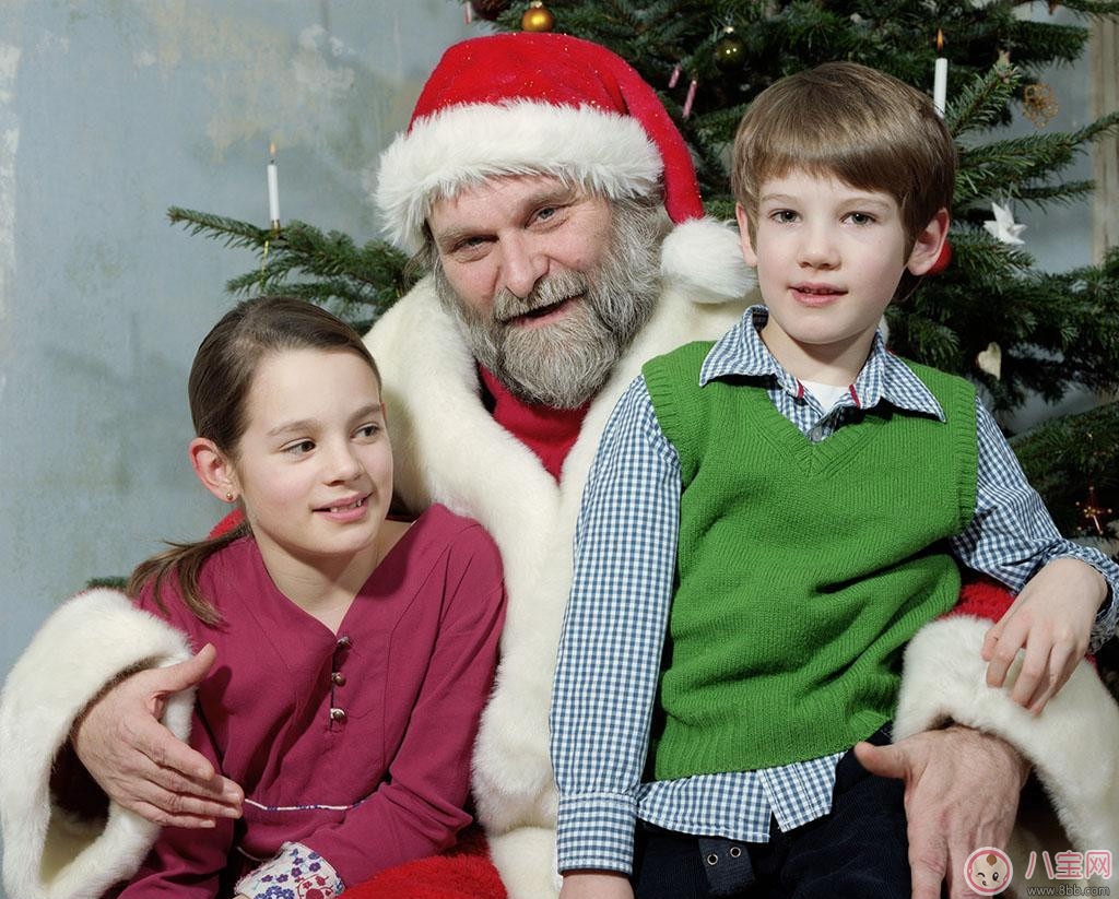 如何給小朋友講圣誕節 怎么告訴孩子圣誕節習俗 如何給小朋友講圣誕節 怎么告訴孩子圣誕節習俗