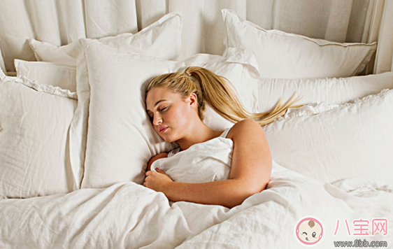 孕婦美容覺怎么睡 孕婦睡美容覺要注意什么 孕婦美容覺怎么睡 孕婦睡美容覺要注意什么