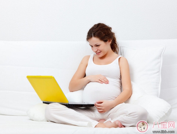 孕期可以使用手機(jī)和電腦嗎 孕期用手機(jī)會(huì)影響寶寶發(fā)育嗎