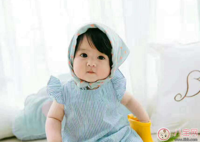 寶寶半夜不睡覺說說句子心情感概 半夜寶寶不睡覺怎么發朋友圈說說