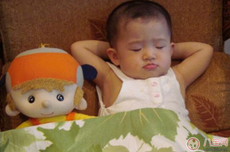 寶寶半夜不睡覺說說句子心情感概 半夜寶寶不睡覺怎么發朋友圈說說