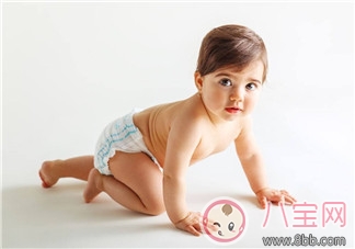 怎么寫冬天凌晨起床喂寶寶說說朋友圈 冬季凌晨給孩子喂奶心情感慨說說朋友圈怎么發