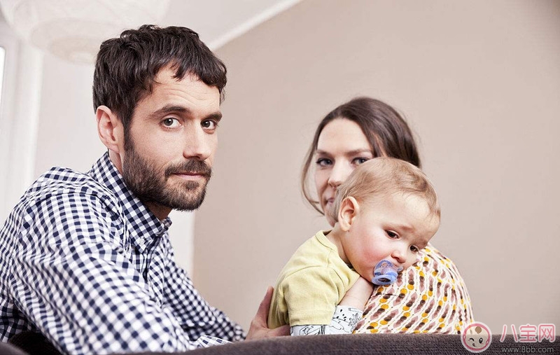 小孩生病心情不好的短語說說 怎么發小孩生病的心情說說朋友圈