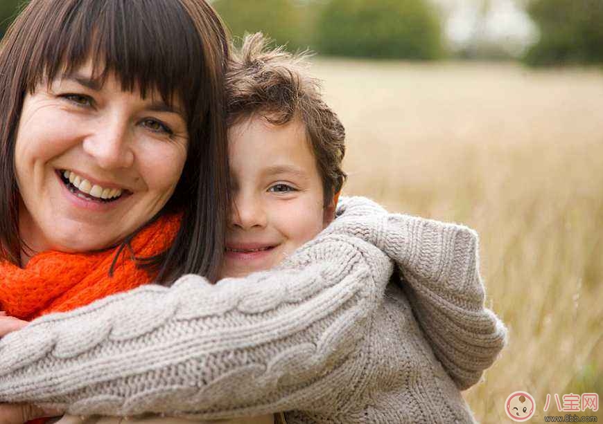 帶孩子生病了累了的說說心情短句 怎么發帶孩子累了的說說朋友圈 帶孩子生病了累了的說說心情短句 怎么發帶孩子累了的說說朋友圈