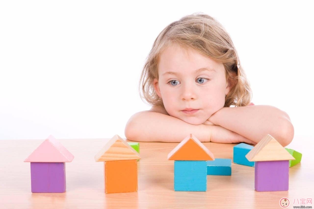 怎么讓寶寶更聰明 3歲前寶寶如何進行智商開發 