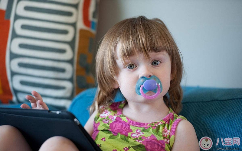 安撫奶嘴到底該不該用 安撫奶嘴什么時候用 安撫奶嘴到底該不該用 安撫奶嘴什么時候用