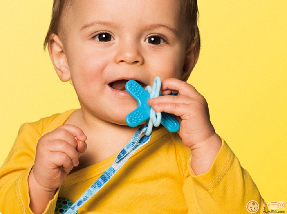 安撫奶嘴到底該不該用 安撫奶嘴什么時候用 安撫奶嘴到底該不該用 安撫奶嘴什么時候用