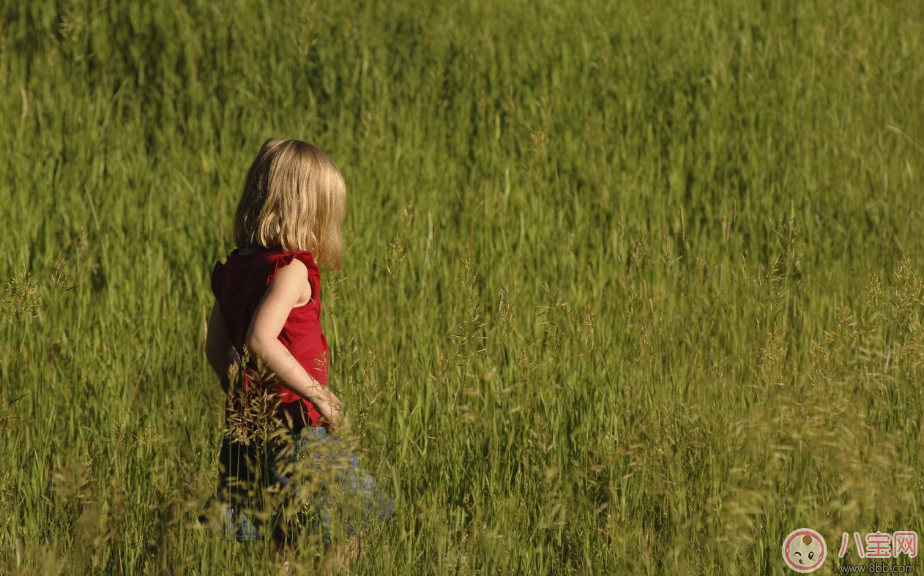 孩子在幼兒園不愿意和別人玩怎么辦 怎么讓孩子融入集體