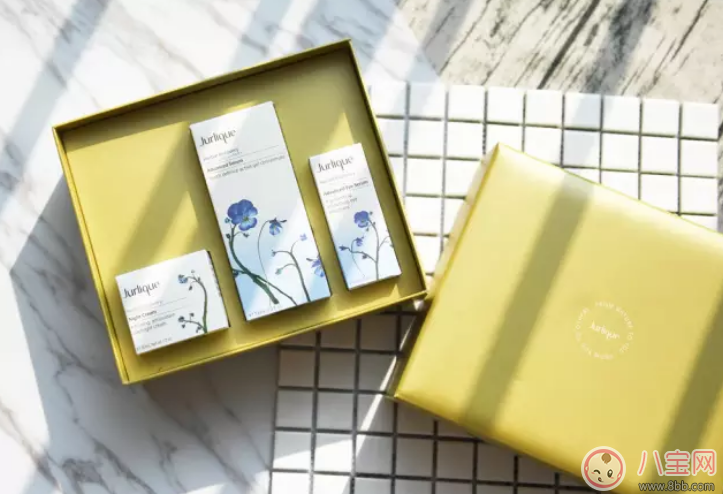 圣誕節送老婆什么禮物 送什么才能劃算有面兒又誠意滿滿