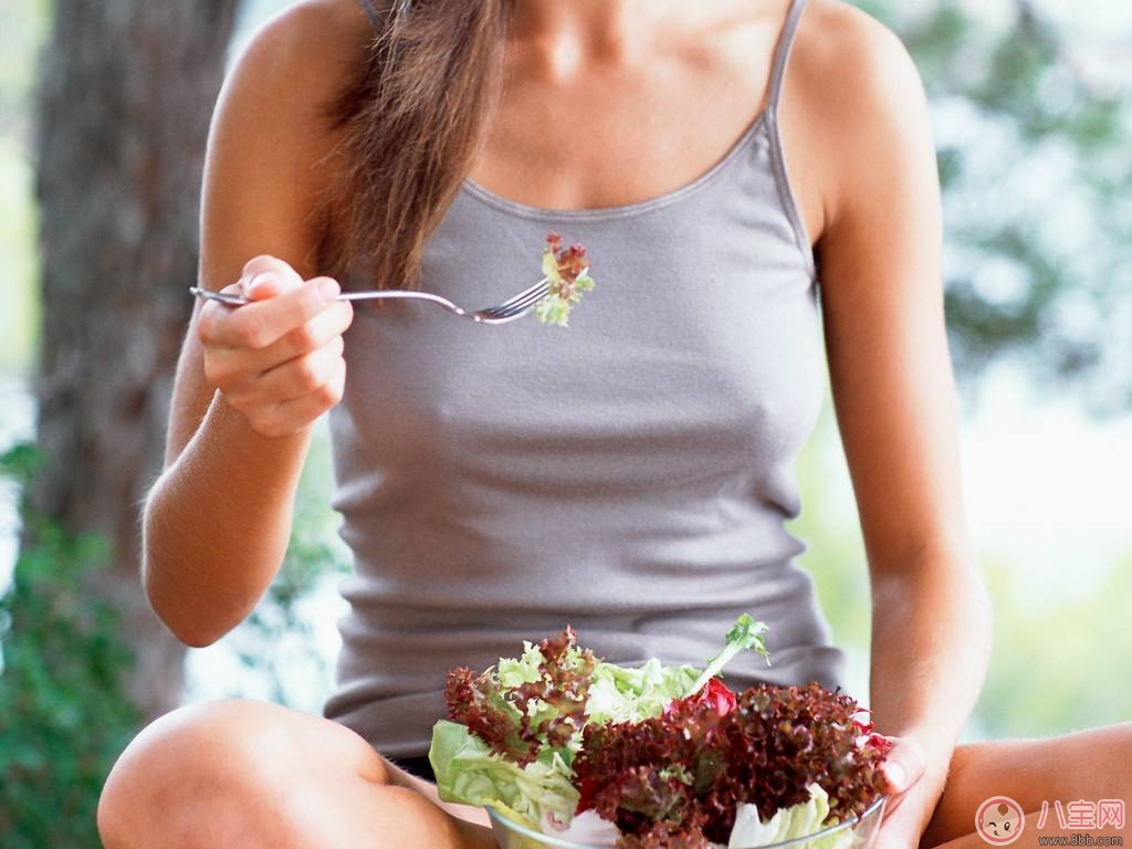 產后冬季如何保護脖子和手腳 冬季怎么預防肌膚凍傷 產后冬季如何保護脖子和手腳 冬季怎么預防肌膚凍傷