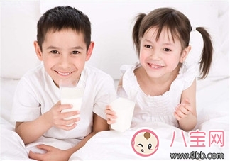 兩歲以內寶寶能喝純牛奶酸奶嗎 兩歲以內寶寶可以喝什么奶 兩歲以內寶寶能喝純牛奶酸奶嗎 兩歲以內寶寶可以喝什么奶