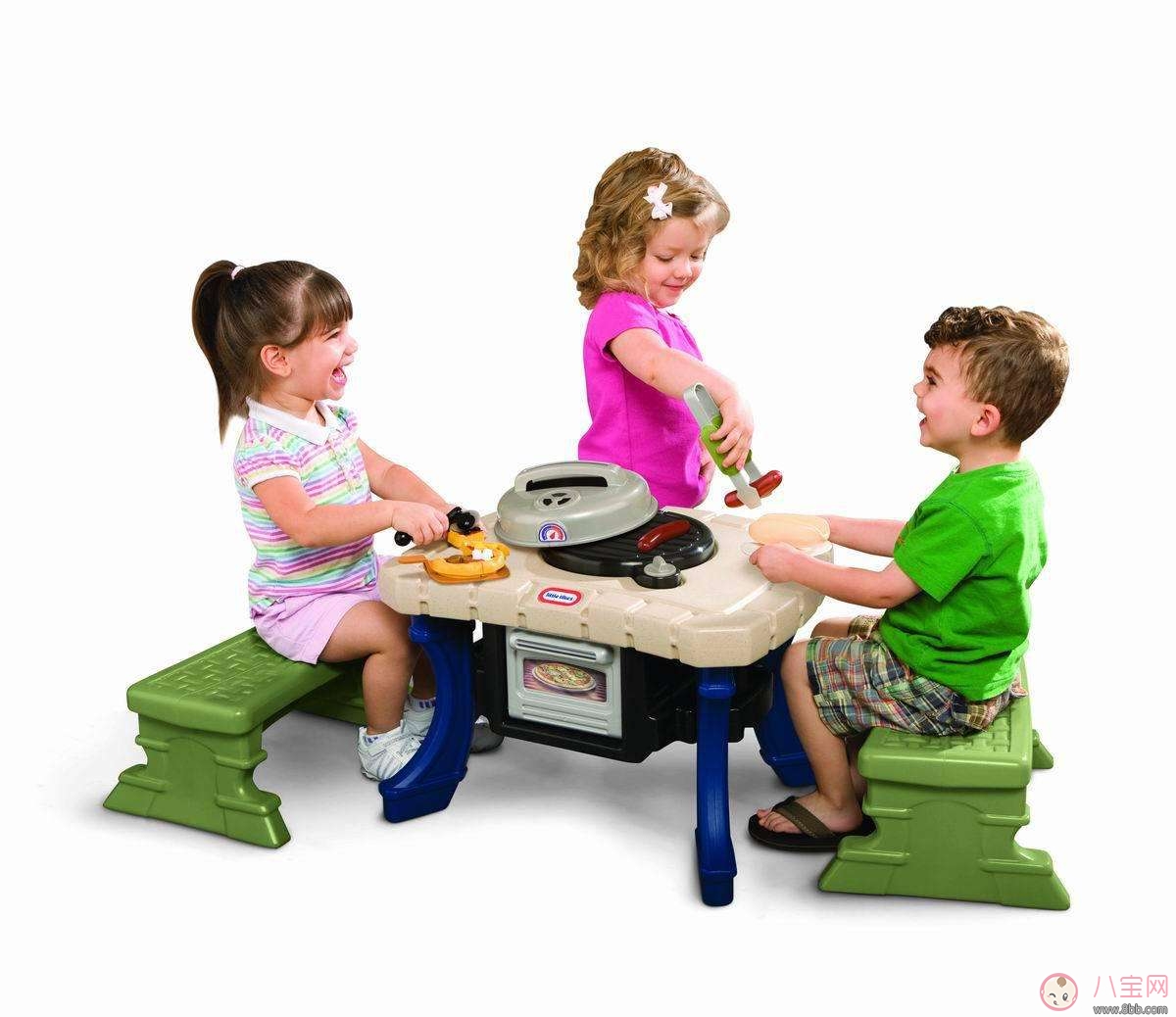 如何帶孩子玩過家家游戲 寶寶玩過家家游戲的好處有哪些