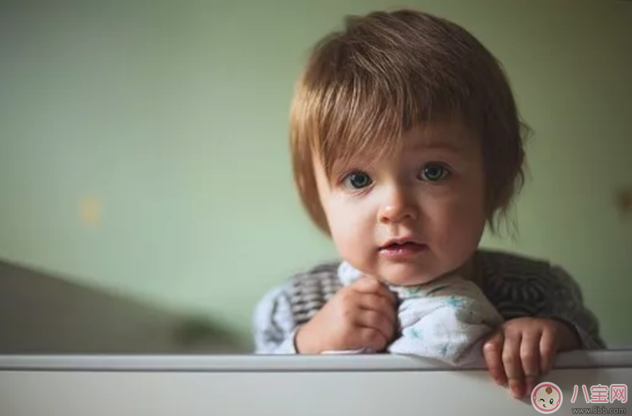 寶寶墜床怎么確定沒事 寶寶墜床怎么辦