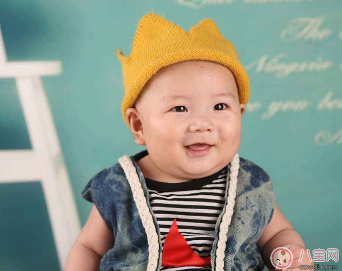 什么時候給寶寶取小名好 男寶寶乳名什么時候取合適