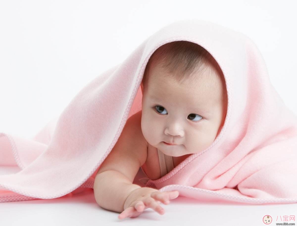 2個多月的寶寶頭發長得慢怎么辦 為什么寶寶頭發長得慢 2個多月的寶寶頭發長得慢怎么辦 為什么寶寶頭發長得慢