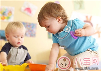 為什么3歲幼童逃出早教中心  學齡前寶寶一定要上早教中心嗎