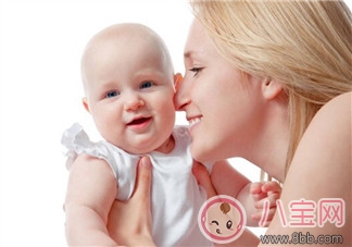 冬天半夜帶孩子的心情短語 凌晨給寶寶喂奶冷的說說短語朋友圈