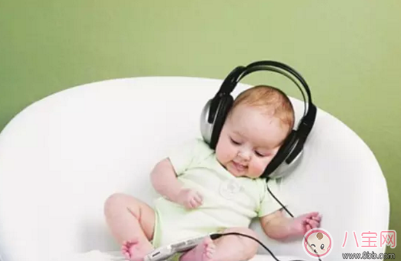 寶寶聽力培養要注意什么 3個月的寶寶聽覺能力培養訓練方法 寶寶聽力培養要注意什么 3個月的寶寶聽覺能力培養訓練方法