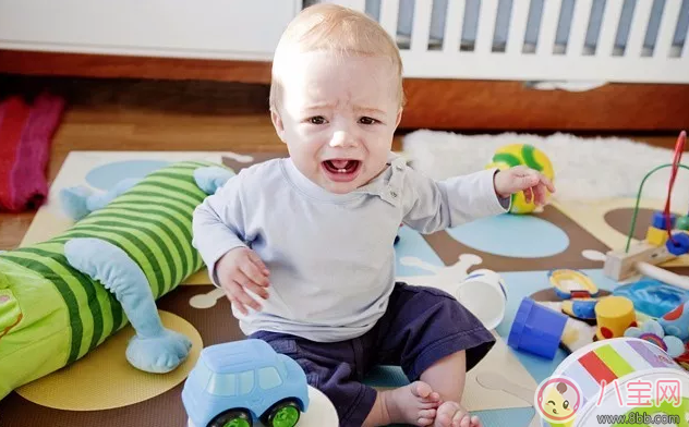 孩子特別黏人是不是因為沒有安全 孩子特別黏人的原因是什么 孩子特別黏人是不是因為沒有安全 孩子特別黏人的原因是什么