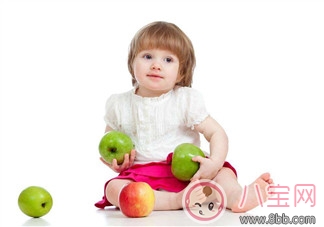 孩子哭著咳著就吐了正常嗎  寶寶嘔吐后應該怎么做