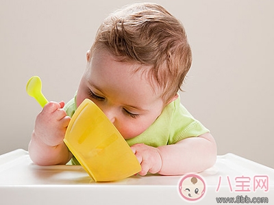 寶寶輔食什么時候吃最好 寶寶怎樣吃輔食最健康 寶寶輔食什么時候吃最好 寶寶怎樣吃輔食最健康