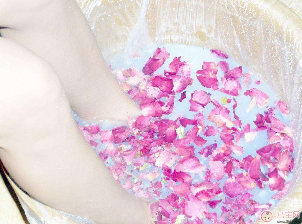 產(chǎn)后怎么進行中藥足療 產(chǎn)后泡腳用什么中藥 產(chǎn)后怎么進行中藥足療 產(chǎn)后泡腳用什么中藥