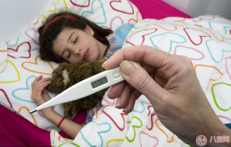 孩子發燒后馬上喂藥好不好 孩子發燒怎么退燒