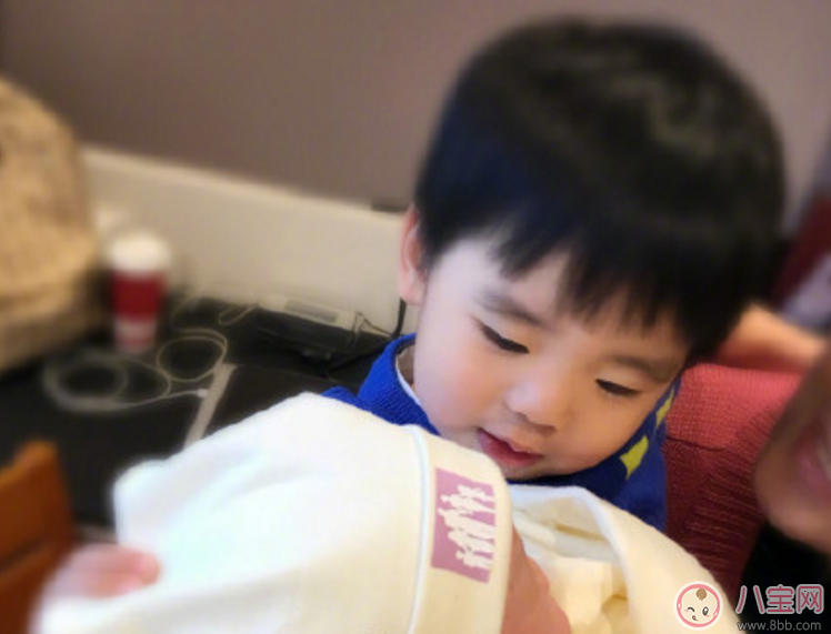 快女黃英女兒叫什么名字 黃英女兒小名叫什么 快女黃英女兒叫什么名字 黃英女兒小名叫什么