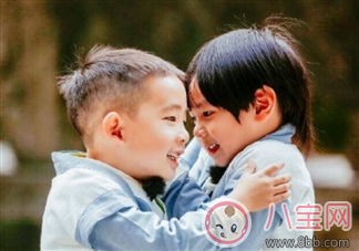 Max捧臉殺是什么 Max與Jasper為什么越來越默契 Max捧臉殺是什么 Max與Jasper為什么越來越默契