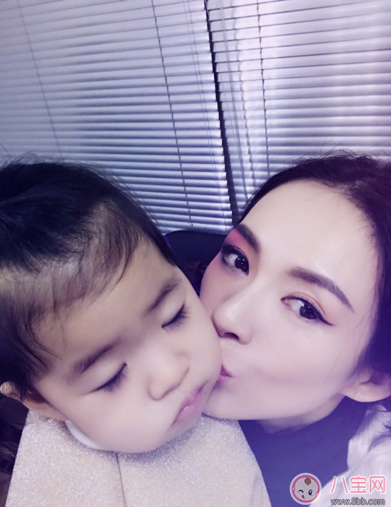 睡吧醒醒走啊等等是什么 明星給孩子起小名哪種最搞笑 睡吧醒醒走啊等等是什么 明星給孩子起小名哪種最搞笑