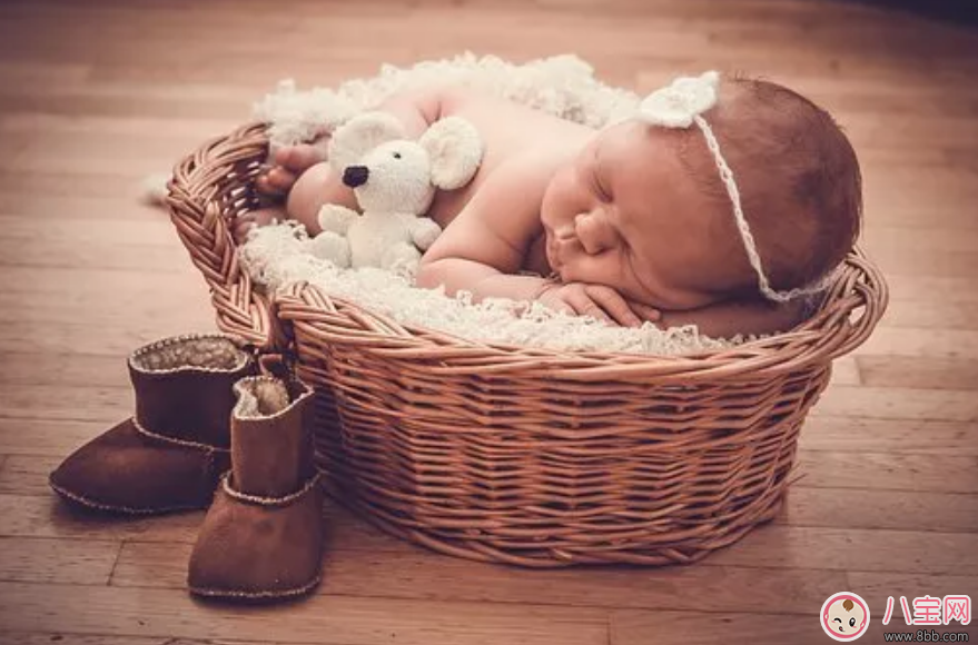 如何選購寶寶枕頭 選擇嬰幼兒枕頭枕芯有講究嗎 如何選購寶寶枕頭 選擇嬰幼兒枕頭枕芯有講究嗎