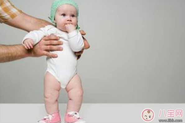 寶寶走路姿勢不對是有什么病 寶寶走路姿勢預(yù)示疾病真的嗎 寶寶走路姿勢不對是有什么病 寶寶走路姿勢預(yù)示疾病真的嗎