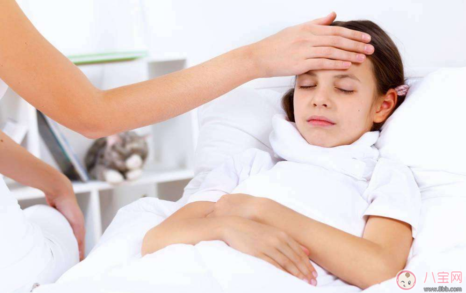 寶寶感冒發燒時應該如何吃 孩子發燒應該還可以吃母乳嗎