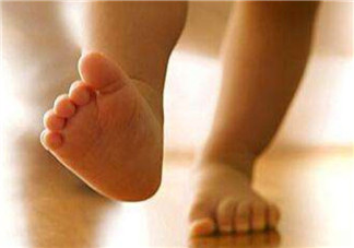 小孩第一次走路的說說 寶寶第一次走路的感概祝福心情