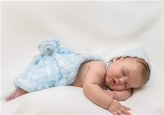 如何選購寶寶枕頭   選擇嬰幼兒枕頭枕芯有講究嗎