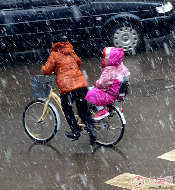 每天送孩子上學說說 送孩子上學的心情感慨朋友圈