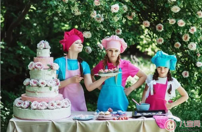 顏色鮮艷塑料仿瓷餐具寶寶能用嗎  寶寶餐具什么材質好